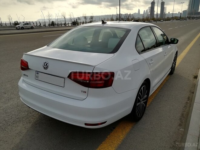 Volkswagen Jetta 2015, 33,874 km - 1.8 l - Bakı