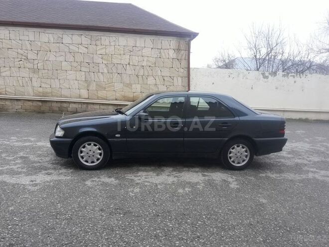 Mercedes C 220 1999, 725,000 km - 2.2 l - Şamaxı