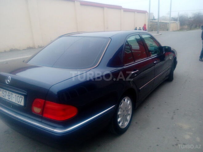 Mercedes E 240 1997, 265,800 km - 2.4 l - Şəmkir