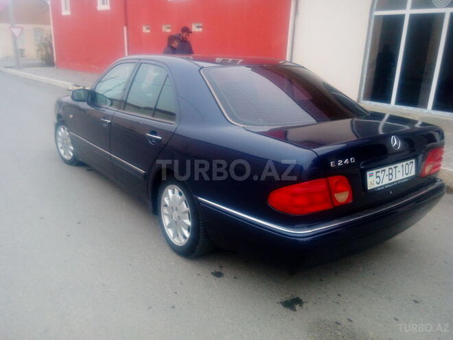 Mercedes E 240 1997, 265,800 km - 2.4 l - Şəmkir