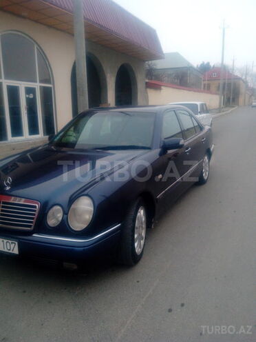 Mercedes E 240 1997, 265,800 km - 2.4 l - Şəmkir