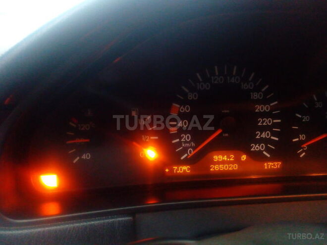 Mercedes E 240 1997, 265,800 km - 2.4 l - Şəmkir