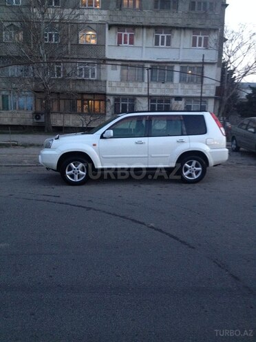 Nissan X-Trail 2000, 134,000 km - 2.0 л - Bakı