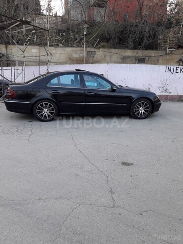 Mercedes E 220 2002, 311,500 km - 2.2 l - Bakı