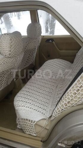 Mercedes E 230 1987, 297,000 km - 2.3 l - Quba