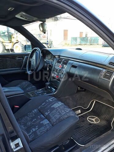 Mercedes C 320 1997, 0 km - 3.2 л - Mingəçevir