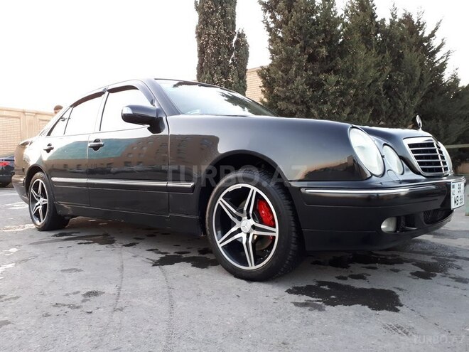 Mercedes E 320 2000, 178,000 km - 3.2 l - Bakı