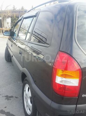 Opel Zafira 2001, 166,000 km - 1.8 l - Ucar