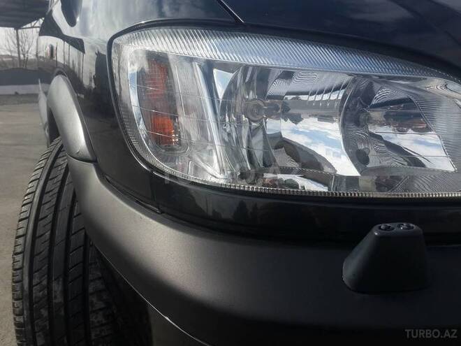 Opel Zafira 2001, 166,000 km - 1.8 l - Ucar