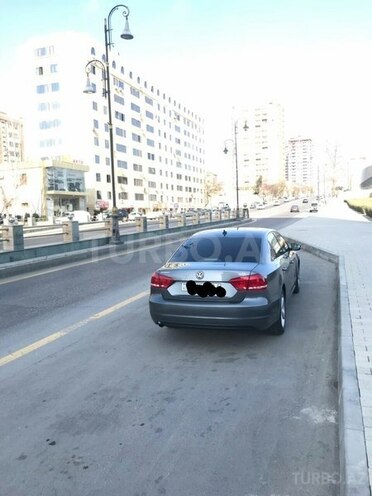 Volkswagen Passat 2013, 38,600 km - 1.8 l - Bakı