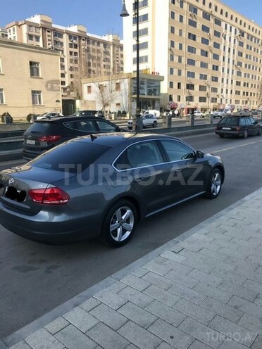 Volkswagen Passat 2013, 38,600 km - 1.8 l - Bakı