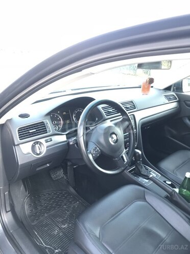 Volkswagen Passat 2013, 38,600 km - 1.8 l - Bakı