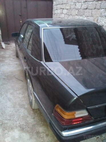 Mercedes E 260 1990, 522,000 km - 2.6 l - Bakı