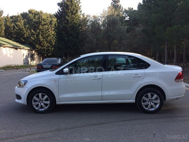 Volkswagen Polo 2014, 61,500 km - 1.6 l - Sumqayıt