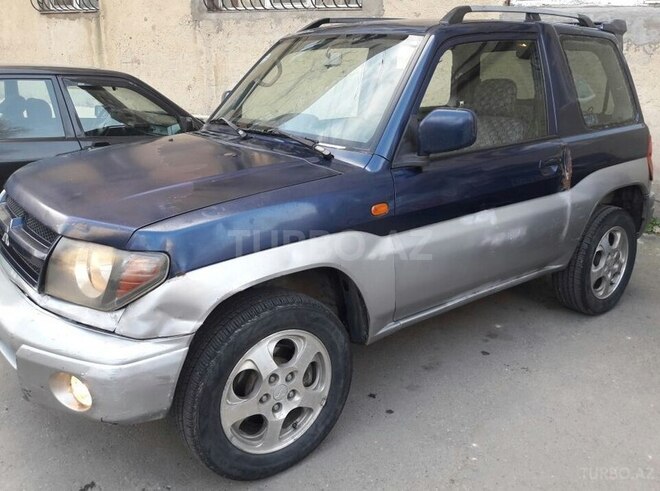 Mitsubishi Pajero io 1999, 300,000 km - 1.8 л - Bakı