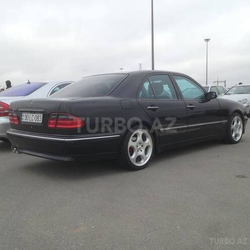 Mercedes E 240 2000, 157,000 km - 2.6 l - Bakı