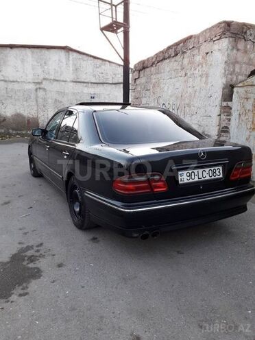 Mercedes E 240 2000, 157,000 km - 2.6 l - Bakı