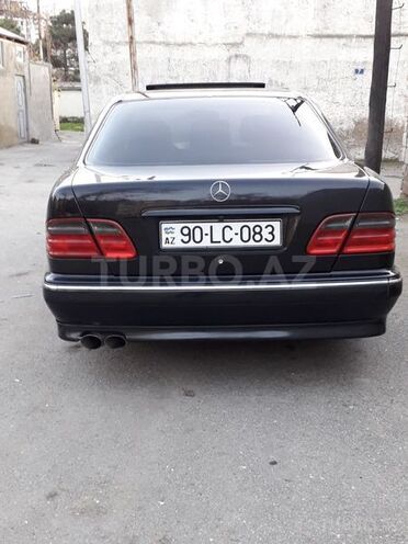 Mercedes E 240 2000, 157,000 km - 2.6 l - Bakı