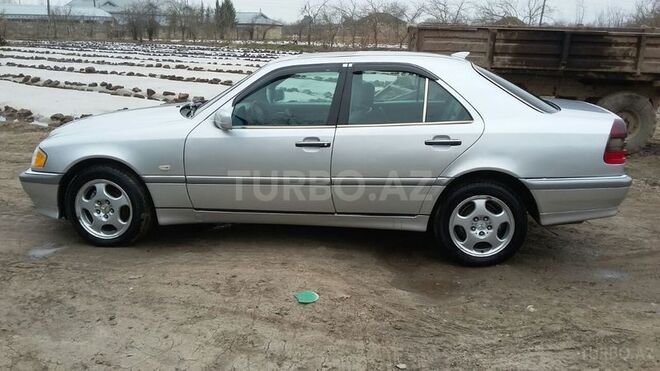 Mercedes C 230 1998, 207,602 km - 2.3 l - Bakı