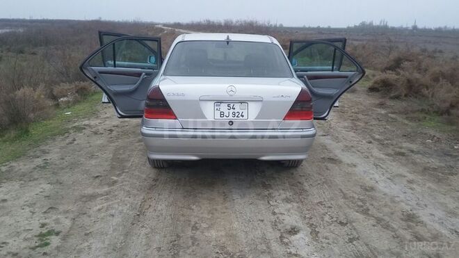 Mercedes C 230 1998, 207,602 km - 2.3 l - Bakı