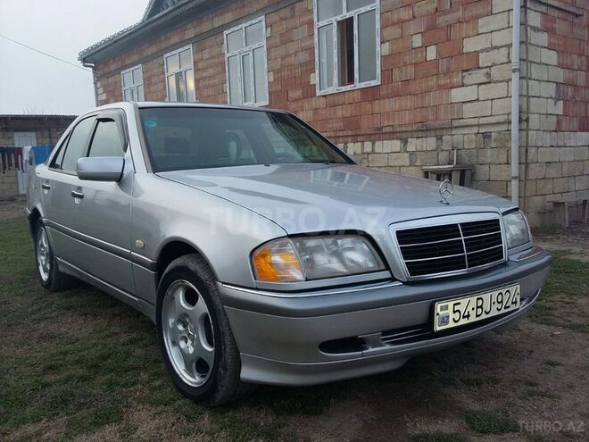 Mercedes C 230 1998, 207,602 km - 2.3 l - Bakı