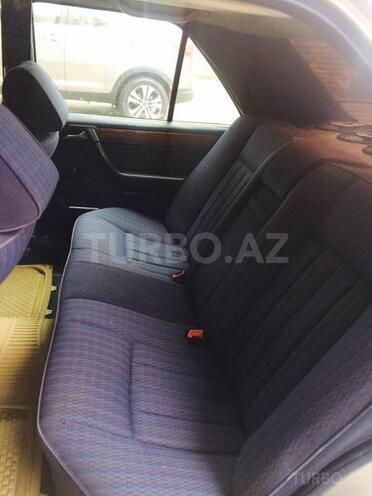 Mercedes E 200 1990, 600,000 km - 2.0 l - Sumqayıt