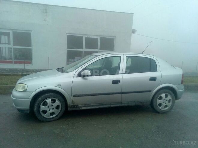 Opel Astra 1999, 221,700 km - 1.6 л - Şəki