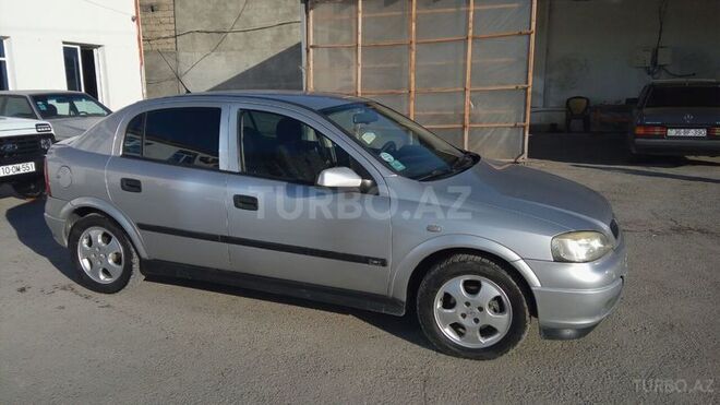 Opel Astra 1999, 221,700 km - 1.6 л - Şəki