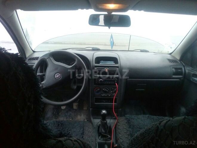 Opel Astra 1999, 221,700 km - 1.6 л - Şəki