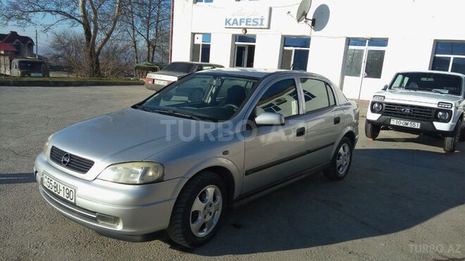 Opel Astra 1999, 221,700 km - 1.6 л - Şəki