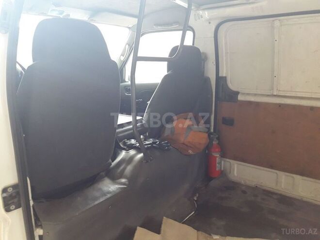 Nissan Urvan 2007, 333,000 km - 3.0 l - Bakı