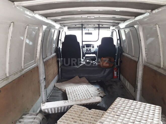 Nissan Urvan 2007, 333,000 km - 3.0 l - Bakı