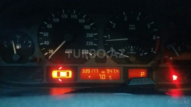 BMW 323 1999, 399,177 km - 2.5 l - Xırdalan
