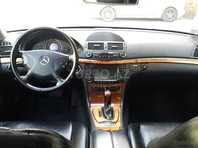 Mercedes E 320 2002, 253,000 km - 3.2 l - Bakı