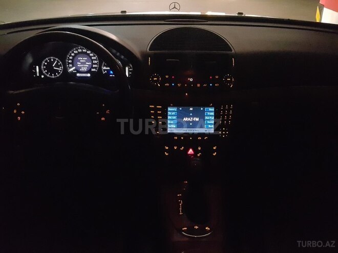 Mercedes E 320 2002, 253,000 km - 3.2 l - Bakı