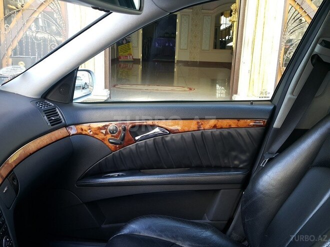 Mercedes E 320 2002, 253,000 km - 3.2 l - Bakı