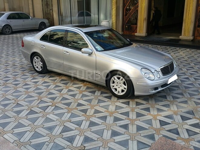Mercedes E 320 2002, 253,000 km - 3.2 l - Bakı