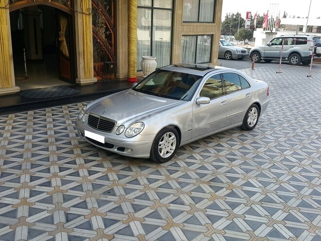 Mercedes E 320 2002, 253,000 km - 3.2 l - Bakı