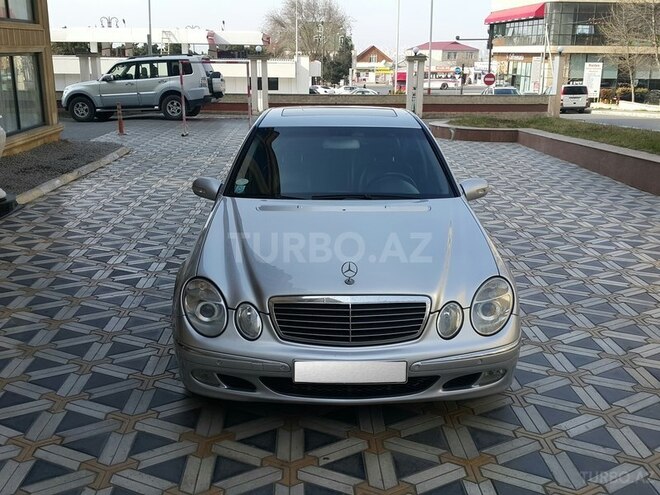 Mercedes E 320 2002, 253,000 km - 3.2 l - Bakı