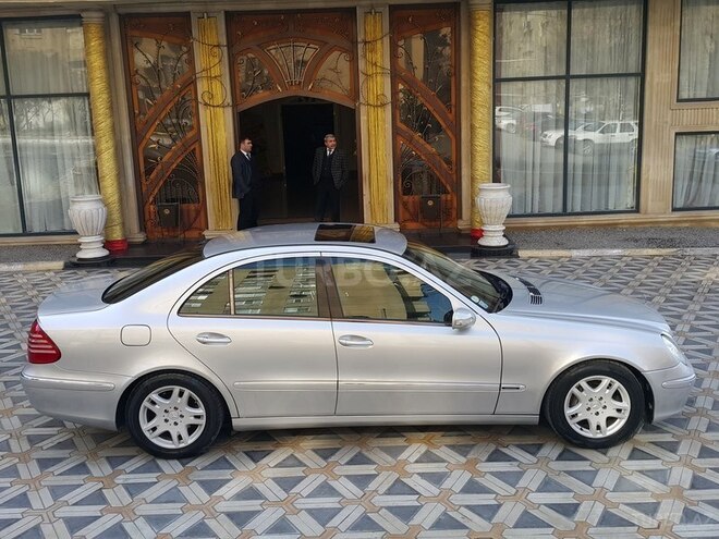 Mercedes E 320 2002, 253,000 km - 3.2 l - Bakı