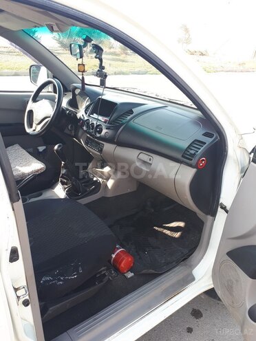 Mitsubishi L200 2010, 394,151 km - 2.5 l - Bakı
