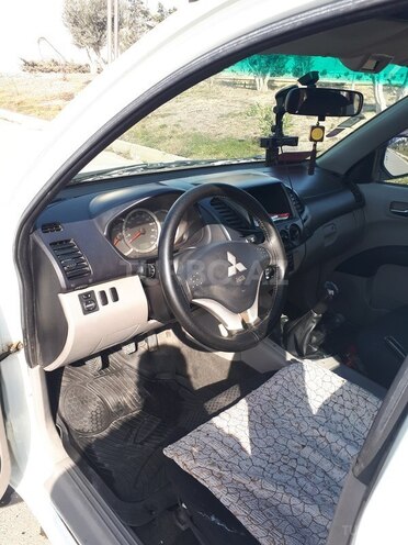 Mitsubishi L200 2010, 394,151 km - 2.5 l - Bakı