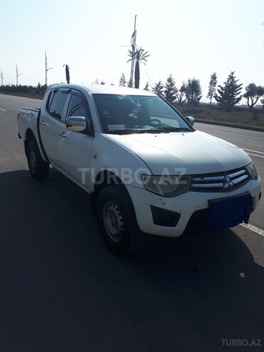 Mitsubishi L200 2010, 394,151 km - 2.5 l - Bakı