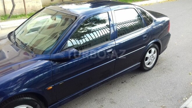 Opel Vectra 1999, 335,000 km - 1.6 л - Bakı