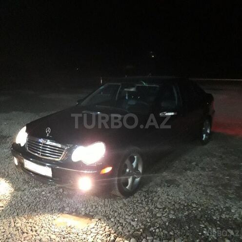 Mercedes C 230 2005, 177,000 km - 0.3 l - Sabirabad