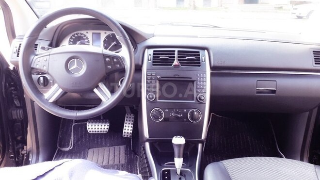 Mercedes B 180 2009, 74,751 km - 1.7 l - Bakı