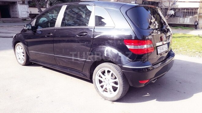 Mercedes B 180 2009, 74,751 km - 1.7 l - Bakı