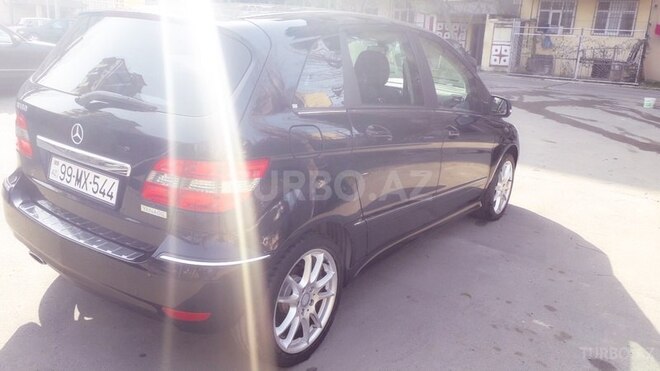 Mercedes B 180 2009, 74,751 km - 1.7 l - Bakı
