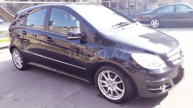 Mercedes B 180 2009, 74,751 km - 1.7 l - Bakı