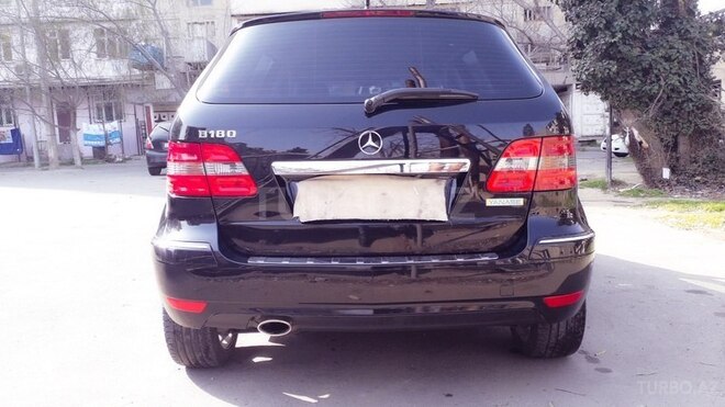 Mercedes B 180 2009, 74,751 km - 1.7 l - Bakı